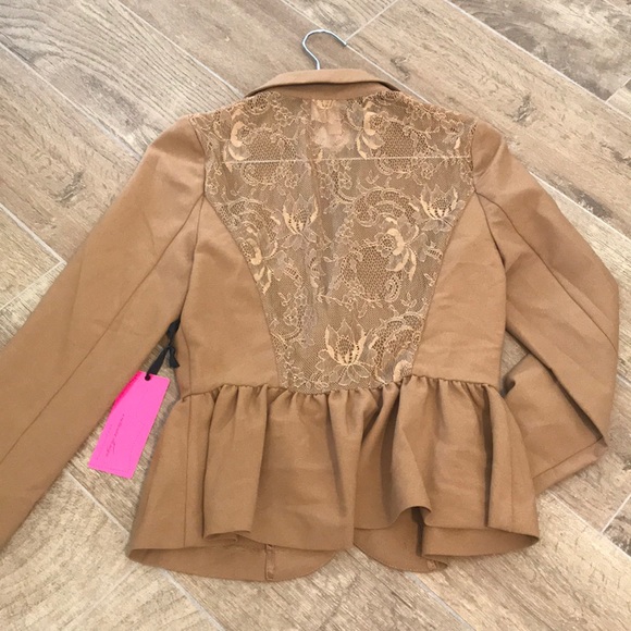 NWT Forever 21 Peplum Style Blazer - Picture 2 of 4